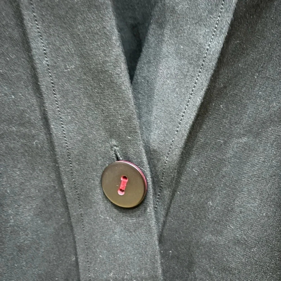 F. H. Clothing Co. Women’s Black One Button Cardigan Top Size Medium - Picture 3 of 10